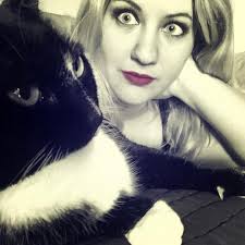 let's see your unamused kitty cat selfies 😾