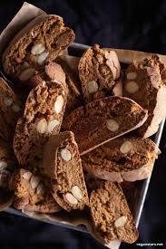 Cantuccini Traditionell Italienisches Mandelgeback Veganstars Rezept Cantuccini Mandelgeback Lebensmittel Essen