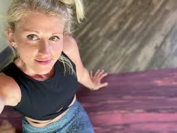 Profile for Buti with Britt