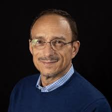 Robert Pfeffer's Instagram, Twitter & Facebook