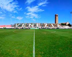 Meanwhile, venice's international airport sits just a mile south. La Giunta Approva Gli Indirizzi Per La Convenzione Con Venezia F C Per La Gestione Del Penzo