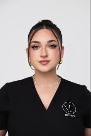 Heather Remy's Instagram, Twitter & Facebook