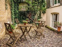 The hottest months are usually august and july with an average temp of 61°f, while the coldest months are january and february with an average of 41°f. The Best Hotels In Belgravia Time Out London