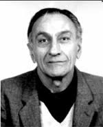 Kékesi László. Szarvason született 1919-ben, 1993-ban hunyt el.  Megalakulása óta tagja volt a Baráti Körnek. Mint bélyegtervező  grafikusművész szinte az egész világ országai részére tervezett bélyegeket,  s hazánknak elévülhetetlen hírnevet szerzett ...