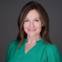 Shannon Croft's Instagram, Twitter & Facebook