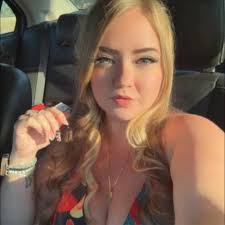 turned the crib pink with the best giveaway item ever. 🩷