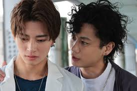 Hey ! I'm looking for a friend's out there having grey eyes 😁😁😂