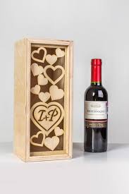 Muchas gracias por tus recomendaciones dina, un gusto poder trabajar contigo en bellos detalles para tu boda. Las Cajas De Madera Para Vino Son Un Detalle Creativo Interesante Com Es