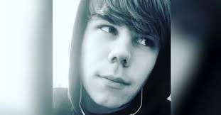 Timothy Hoye's Instagram, Twitter & Facebook