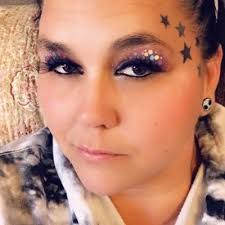 Brandy Landers (@BrandyLanders80)