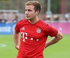 Thomas müller sa constellation est vierge et il a 31 ans aujourd'hui. Sbyfv Rqxsrg9m