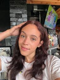 Sara Spear's Instagram, Twitter & Facebook