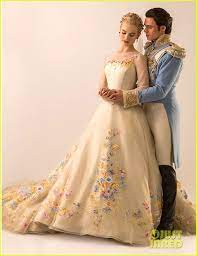 See Lily James In Cinderella S Wedding Dress Now Lily James Cinderella Wedding Dress See Pics 02 Photo Cinderella Movie Wedding Dresses Cinderella Dresses