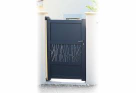 Plus de 40 ans d'expérience, des produits de qualité et une équipe à. Portillon De Jardin Portillon De Jardin En Aluminium Ksm Production