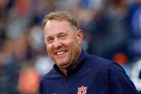 BREAKING: Auburn football transfer portal target confirms commitment,  reveals conversation with Hugh Freeze Details......  https://grinsport.com/2024/12/14/breaking-auburn-football-transfer-portal-target-confirms-commitment-reveals-conversation-with  ...