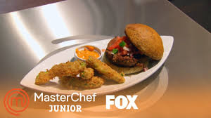 Shayne S Vegan Burger And Avocado Fries Blow The Judges Away Season 5 Ep 4 Masterchef Junior Youtube