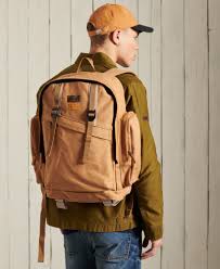 Porque hay días en los que el bolso no basta, te inspiramos con estas mochilas tan estilosas. Superdry Sac A Dos Thunder Sacs Pour Homme