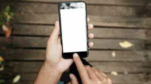 Maybe you would like to learn more about one of these? 60 Millions De Consommateurs Devoile La Liste De Smartphones Qui Emettent Le Plus D Ondes Femme Actuelle Le Mag