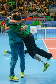 A confederação brasileira de vôlei (cbv) informou que o técnico renan dal zotto, da seleção masculina de vôlei, precisou ser hospitalizado hoje (16). Tecnico Da Selecao Brasileira De Volei Sentado Fala Sobre Ser Defensor Da Causa De Pcds Torcedores Noticias Sobre Futebol Games E Outros Esportes