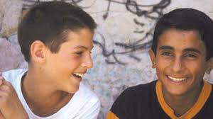 Promessas de Um Mundo Novo": Um réquiem para a infância e a paz perdida em  Jerusalém