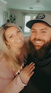 Aracely Gama's Instagram, Twitter & Facebook