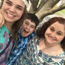 Clara Lape's Instagram, Twitter & Facebook