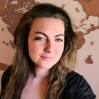 Julie Henriksen's Instagram, Twitter & Facebook