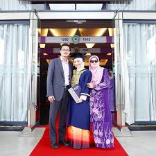 So, sementara nak buat rayuan kolej, menumpanglah dulu di bilik adik yang baru masuk degree sem tu. Uitm Shah Alam Senarai Kursus Rasmi Suo