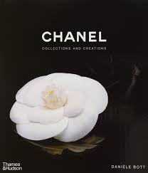 My fav coffee/table book by danièlle bott. Chanel Collections And Creations Amazon Co Uk Bott Daniele 9780500513606 Books