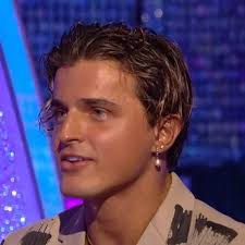 Top hairdresser cleared over row