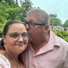 Do car owners name their cars with male or female names?