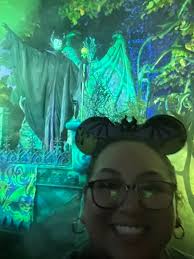 Family thanks for disneyland tips and advice