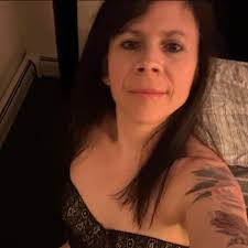 Kathy Nieves's Instagram, Twitter & Facebook