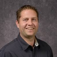 Andrew Komar's Instagram, Twitter & Facebook