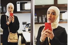 22 hours ago · دلال عبد العزيز. ØµÙˆØ± Ø§ÙŠÙ…ÙŠ Ø³Ù…ÙŠØ± ØºØ§Ù†Ù… Ù…Ù† Ø§Ù„Ù…Ø³ØªØ´ÙÙ‰ ØªÙƒØ´Ù ÙÙŠÙ‡Ø§ Ø­Ù‚ÙŠÙ‚Ø© Ø§Ø¹ØªØ²Ø§Ù„Ù‡Ø§ ÙˆØ­Ø¬Ø§Ø¨Ù‡Ø§ Ù…Ø¬Ù„Ø© Ù‡ÙŠ