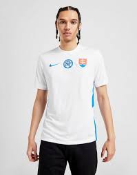 Boutiquemaillotfootpascher.com,fournir maillot de foot slovaquie 2018 pas cher les plus grands chemises de football achats en ligne,nous offrons des prix compétitifs dans l'expédition dans le. Acheter Blanc Nike Maillot Exterieur Slovaquie 2020 21 Homme