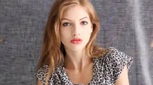 Simona Caparrini-哔哩哔哩_Bilibili