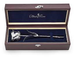 Celebrate this amazing milestone with a great gift for either your spouse or. Top 10 Most Romantic Gift Ideas For Silver Wedding Anniversary Topteny Com