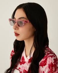 As part of the BAPE STA™ 20th anniversary celebration, A BATHING APE® is  partnering up with various artists for the “BAPE STA™ 20TH ARTIST MODEL  SERIES”. BAPE® and The Weeknd's label XO,