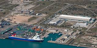 I 200 licenziamenti dei lavoratori del porto canale di cagliari sono stati confermati. Feeder Grendi Group