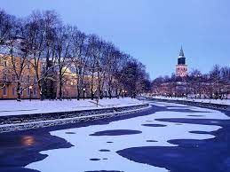 Gerçi finlerin türklerle bir bagi oldugunu. Aurajoki Turku Finlandia 1