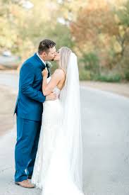 Pin By Bre Hermanson On Lukas Breanna 10 5 19 Wedding Dresses Barn Photography Dresses