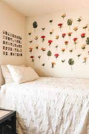 18 Lovely Dorm Room Ideas To Tare Room Decor To The Next Level Dorm Room Wall Decor Unique Dorm Room Dorm Room Decor