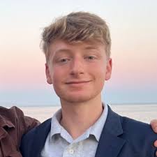 What if you're running full speed… but in the wrong direction? I've been  there. Before building a 1.3M+ sq. ft. commercial real estate portfolio  across the U.S., I was: 🎸 Managing punk