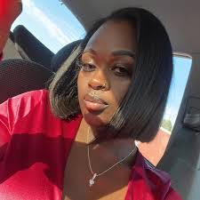 Tamra Bond's Instagram, Twitter & Facebook