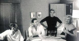 Pin By Berneta Corl On Marilyn In The 60s Marilyn Lets Make Love Marilyn Monroe