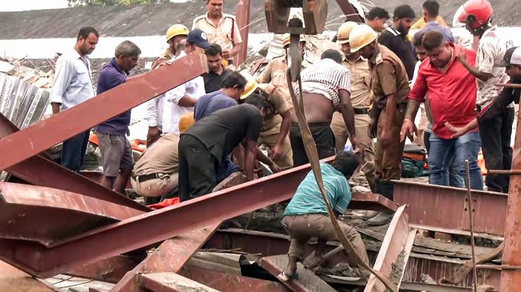 Taratala Warehouse Collapse: Death Toll Rises to 11 as Rescue Operations Continue