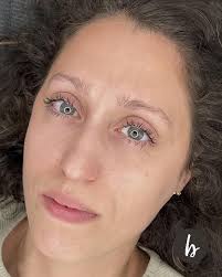 Did you know that eyebrows thin naturally with age due to declining  hormones? Bring the attention and life back to your eyes with a brow  upgrade 👌 . . . . . #