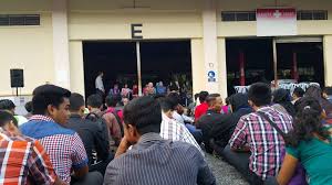 Primary & secondary education at sekolah rendah kebangsaan & sekolah menengah kebangsaan methodist, stpm at sekolah menengah tok muda abdul aziz, degree at ukm in mass communication & malay literature, rotu graduated as leftenan muda. Kolej Komuniti Sungai Siput Publications Facebook