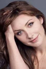 Ash Ricardo's Instagram, Twitter & Facebook